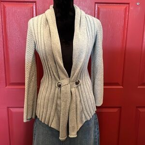 Guess cardigan sweater ✨